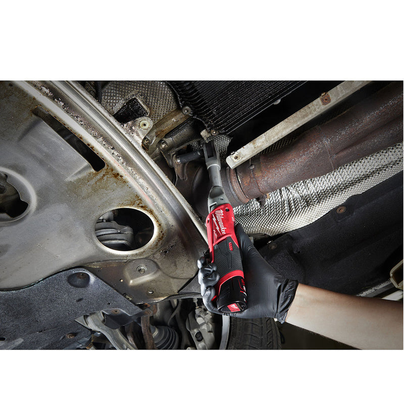 Máy siết bu lông góc Milwaukee M12 FIR38LR dùng Pin 12V, cốt 3/8 inch