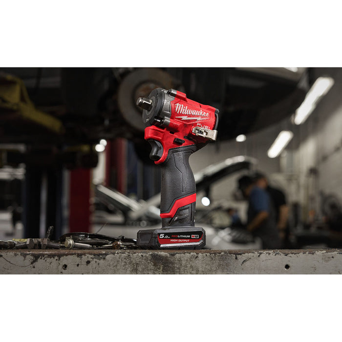 Máy siết bu lông Milwaukee M12 FIW2F12 dùng Pin 12V, cốt 1/2 inch