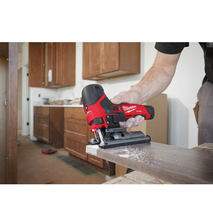 Máy cưa lọng Milwaukee M12 FJS dùng Pin 12V, độ xọc 22.2mm