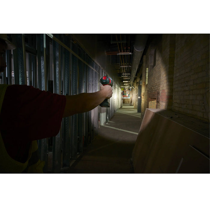 Đèn LED Milwaukee M12 SLED dùng Pin 12V, độ sáng 750lm