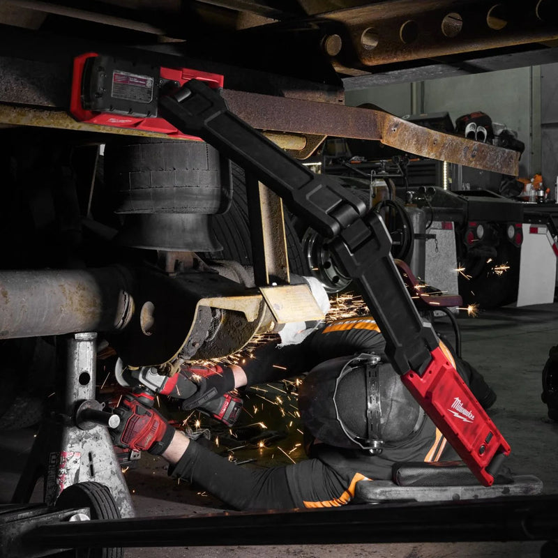 Đèn LED kiểu đòn tay Milwaukee M18 ABL dùng Pin 18V, độ sáng 2,500lm