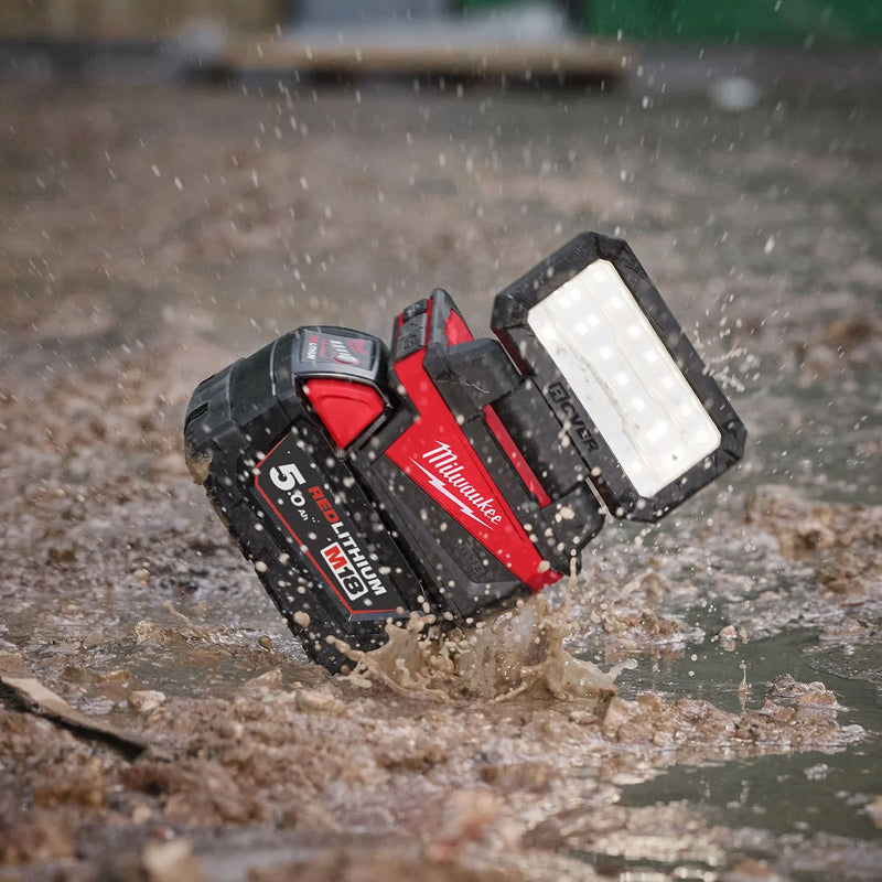 Đèn LED Milwaukee M18 ALIS dùng Pin 18V, độ sáng 1,000lm
