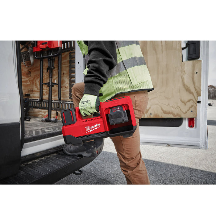 Máy bơm hơi Milwaukee M18 BI dùng Pin 18V