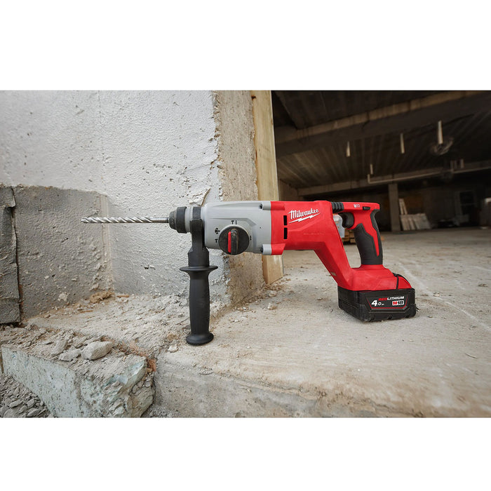 Máy khoan bê tông 3 chức năng Milwaukee M18 BLHACD26 dùng Pin 18V, khả năng khoan 26mm đuôi gài SDS-Plus