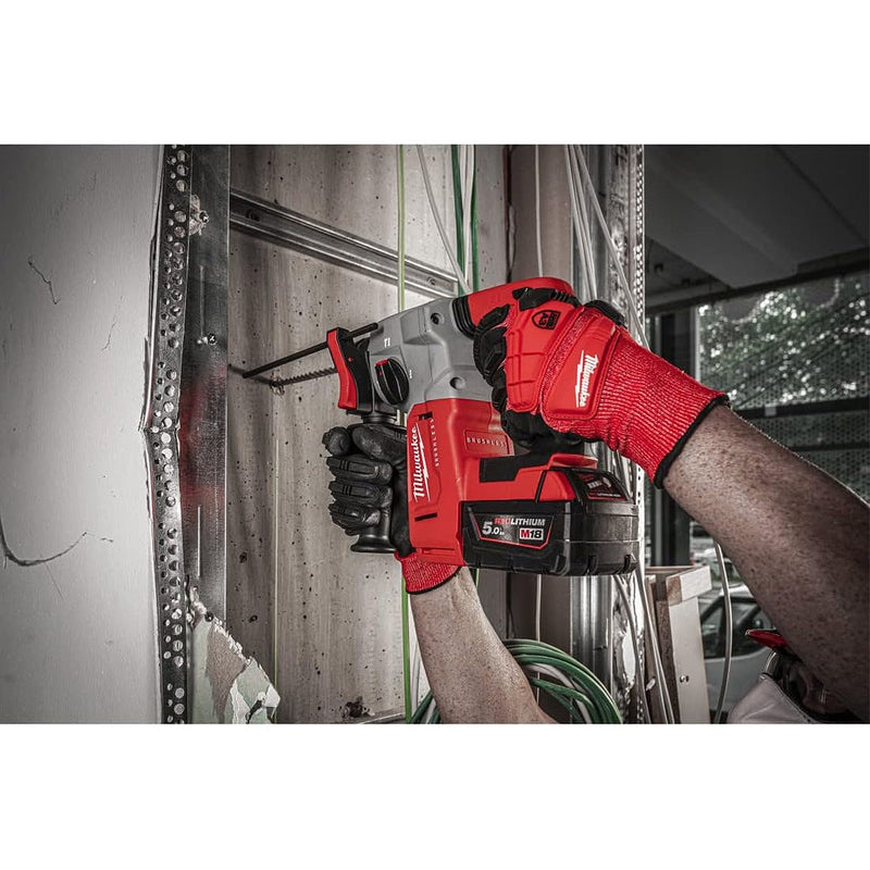 Máy khoan bê tông 3 chức năng Milwaukee M18 BLH dùng Pin 18V, khả năng khoan 26mm đuôi gài SDS-Plus