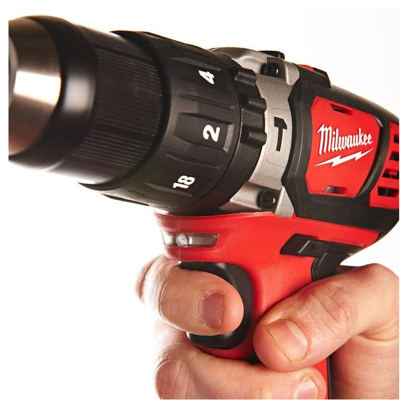 Máy khoan búa Milwaukee M18 BPD dùng Pin 18V, đầu kẹp 13mm