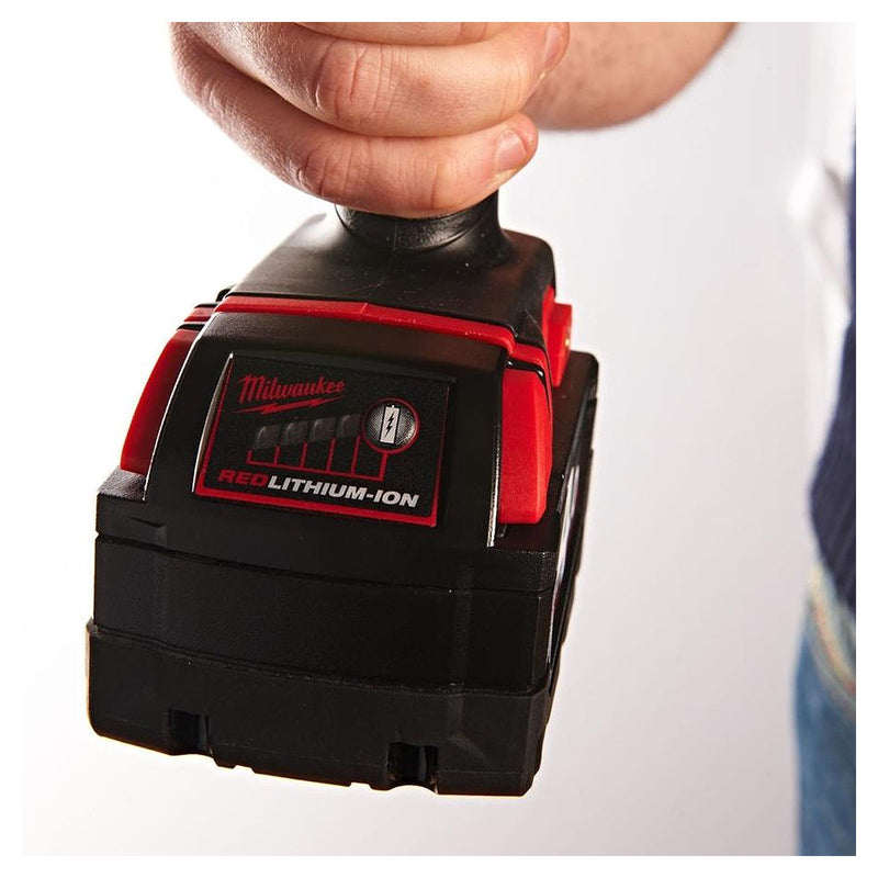 Máy khoan búa Milwaukee M18 BPD dùng Pin 18V, đầu kẹp 13mm