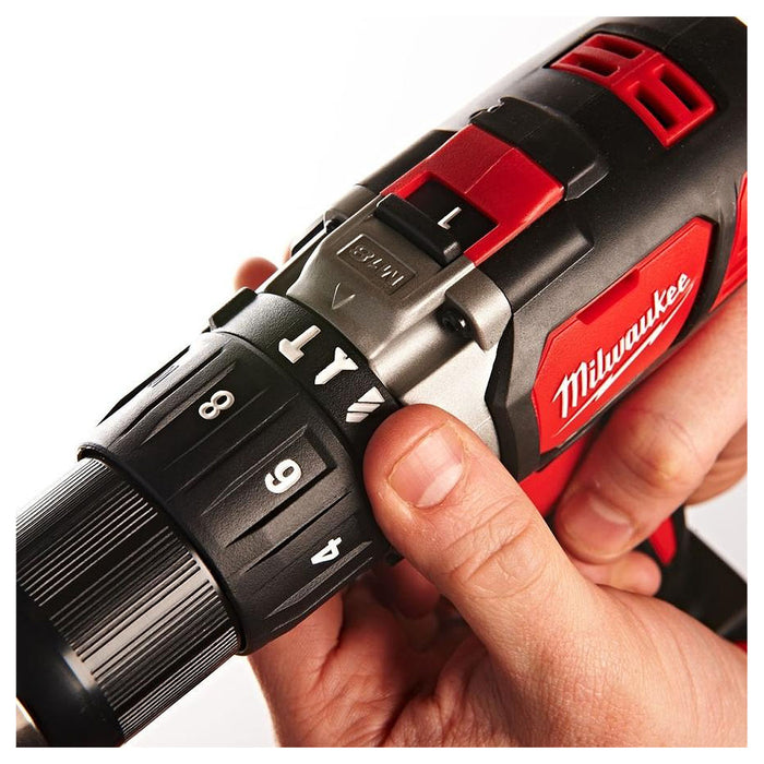 Máy khoan búa Milwaukee M18 BPD dùng Pin 18V, đầu kẹp 13mm