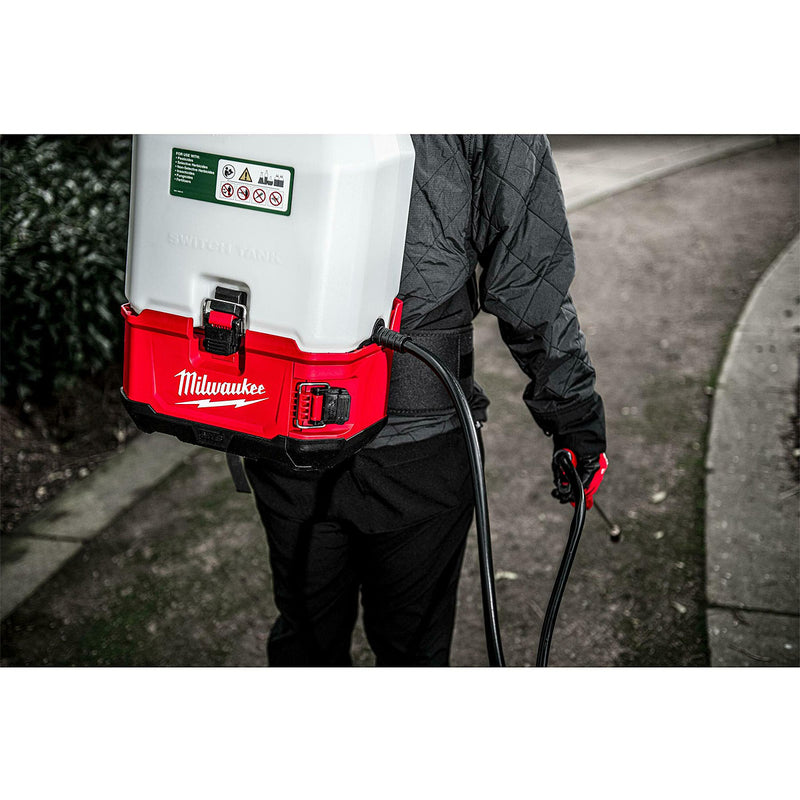 Bình chứa hóa chất, kèm vòi phun Milwaukee M18 BPFP-CST dung tích 15 Lít, dùng cho máy M18 BPFPH