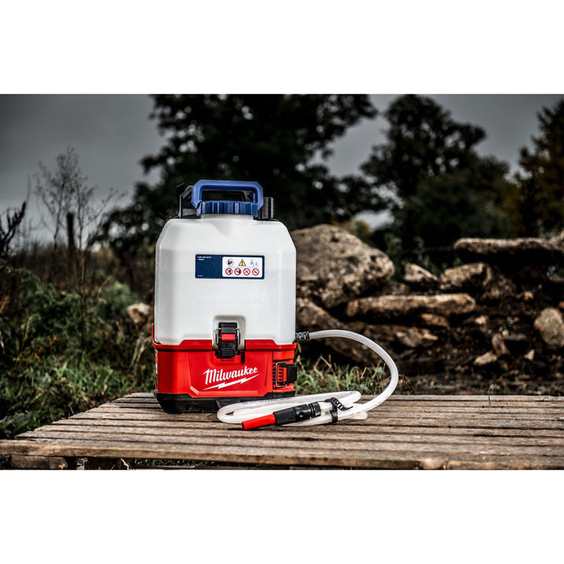 Máy phun thuốc Milwaukee M18 BPFPH dùng Pin 18V, dung tích 15 Lít