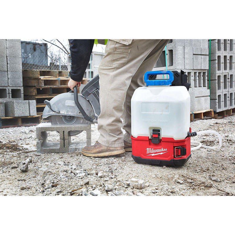 Máy phun thuốc Milwaukee M18 BPFPH dùng Pin 18V, dung tích 15 Lít