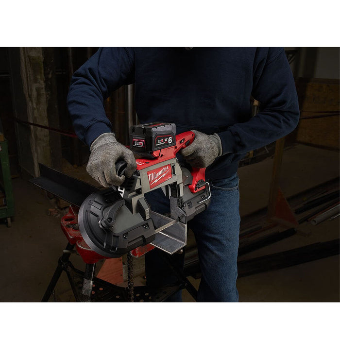 Máy cưa vòng Milwaukee M18 CBS125 dùng Pin 18V, khả năng cắt 125mm