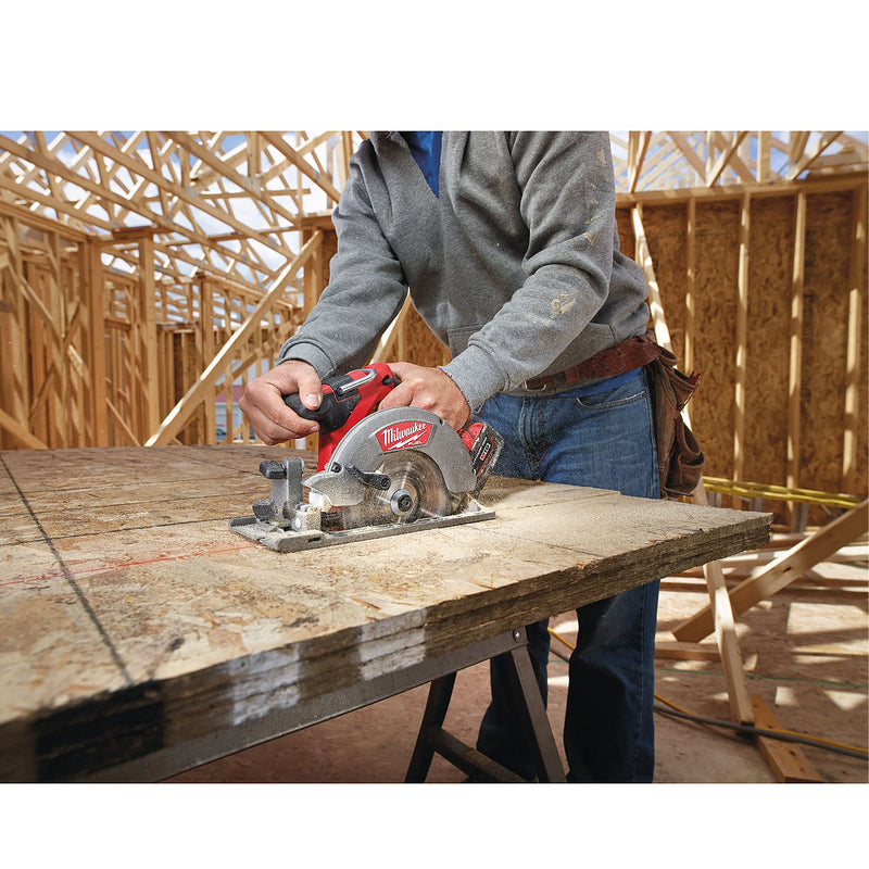 Máy cưa đĩa Milwaukee M18 CCS55 dùng Pin 18V, đường kính lưỡi 165mm