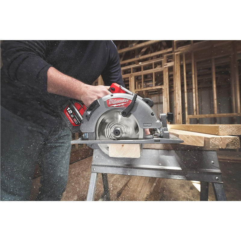 Máy cưa đĩa Milwaukee CCS66 dùng Pin 18V, đường kính lưỡi 190mm