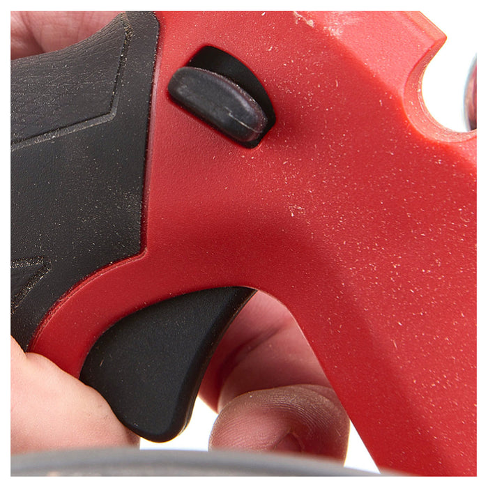 Máy cưa đĩa Milwaukee CCS66 dùng Pin 18V, đường kính lưỡi 190mm