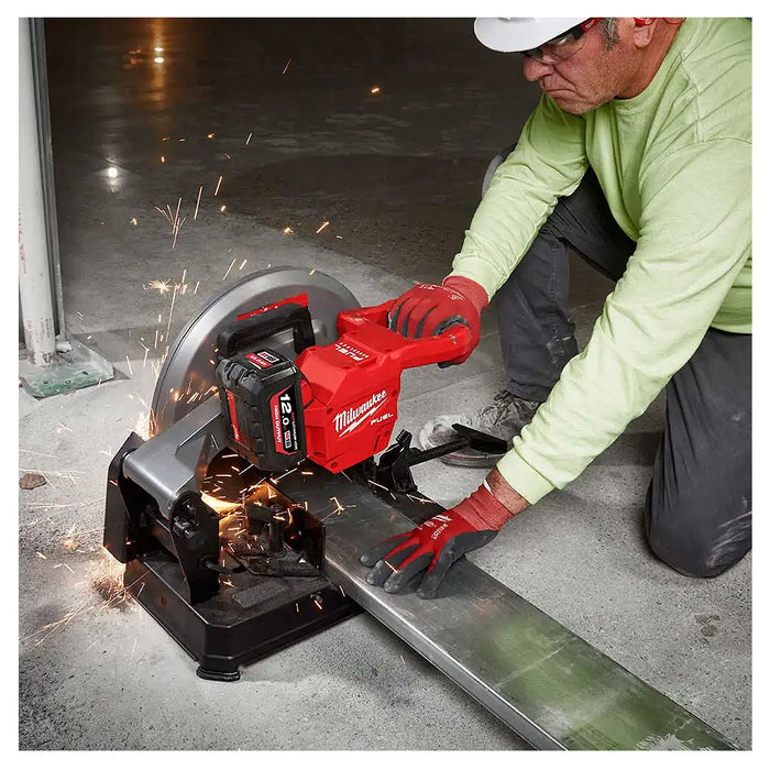 Máy cắt kim loại Milwaukee M18 CHS355 dùng Pin 18V, đường kính lưỡi 355mm