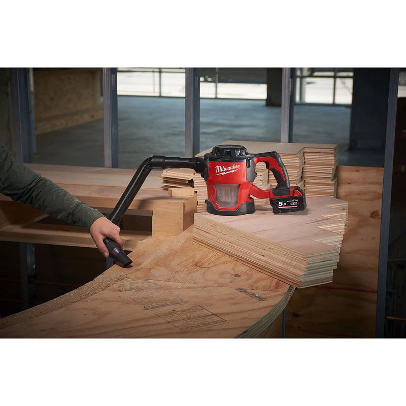 Máy hút bụi cầm tay Milwaukee M18 CV dùng Pin 18V, dung tích 1.1 Lít, bộ lọc HEPA ( Hút khô )