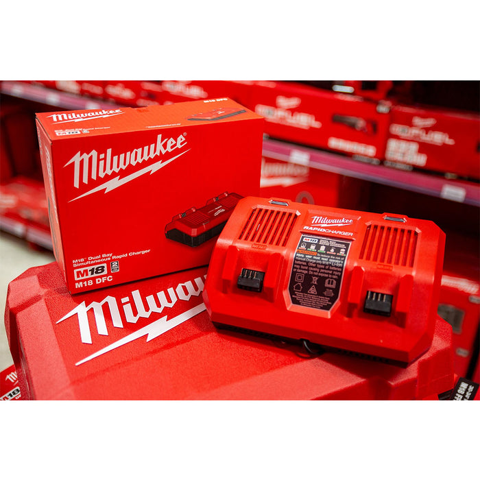 Đế sạc nhanh 2 cổng Rapid Charge Milwaukee M18 DFC dùng cho Pin 18V