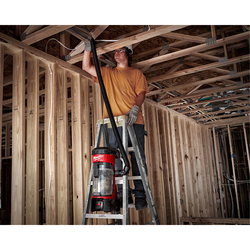 Máy hút bụi đeo vai Milwaukee M18 FBPV dùng Pin 18V, dung tích 3.9 lít, bộ lọc HEPA ( Hút khô )