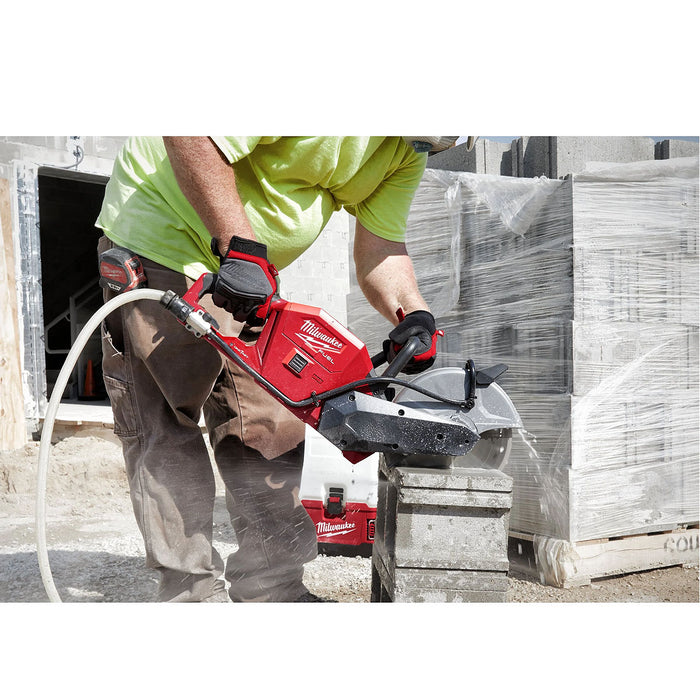 Máy cắt hạng nặng Milwaukee M18 FCOS230 dùng Pin 18V, đường kính lưỡi 230mm, công nghệ ONE-KEY