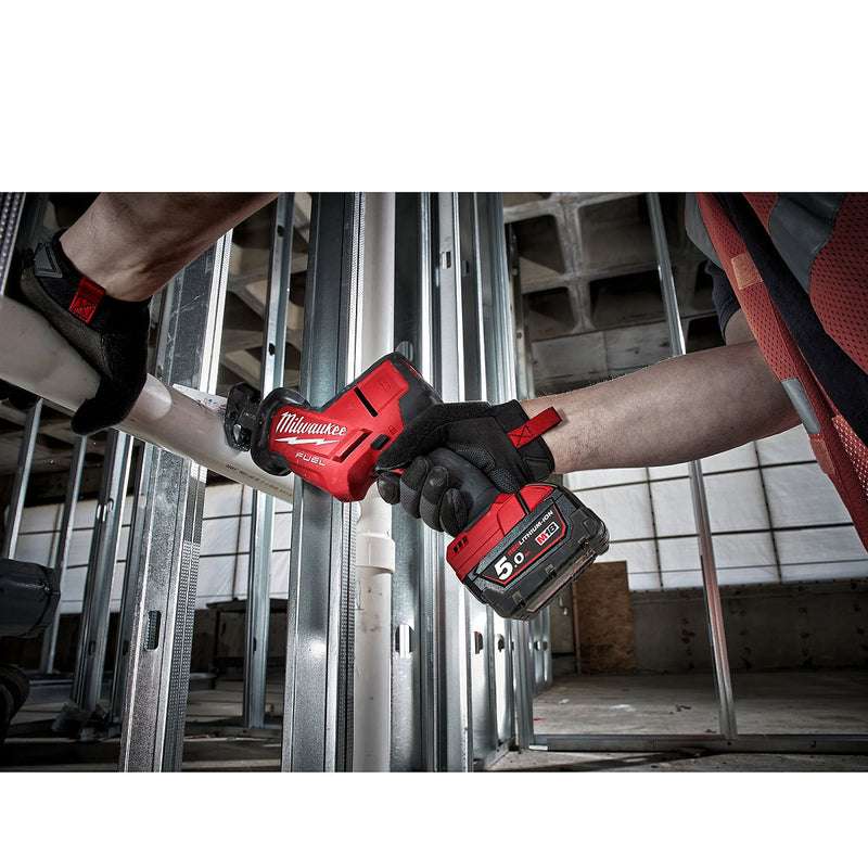 Máy cưa kiếm Milwaukee M18 FHZ dùng Pin 18V, độ xọc 22mm