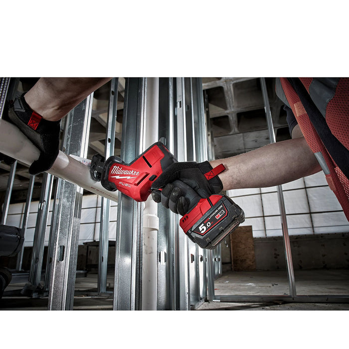 Máy cưa kiếm Milwaukee M18 FHZ dùng Pin 18V, độ xọc 22mm