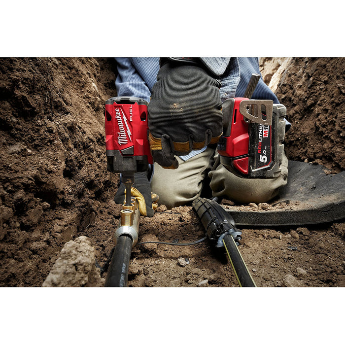Máy siết bu lông Milwaukee M18 FIW212 dùng Pin 18V, cốt 1/2 inch