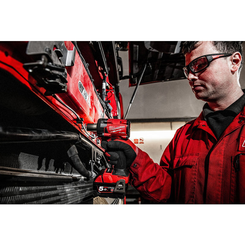 Máy siết bu lông Milwaukee M18 FIW212 dùng Pin 18V, cốt 1/2 inch