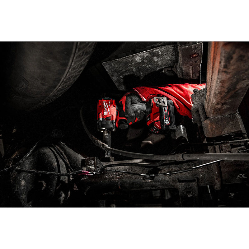 Máy siết bu lông Milwaukee M18 FIW212 dùng Pin 18V, cốt 1/2 inch
