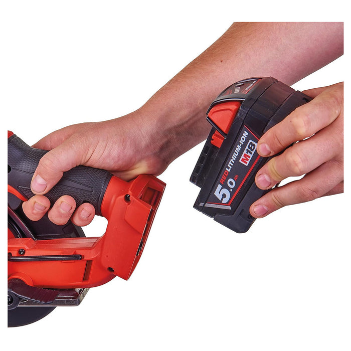 Máy cưa đĩa chuyên dùng cắt kim loại Milwaukee M18 FMCS dùng Pin 18V, đường kính lưỡi 150mm