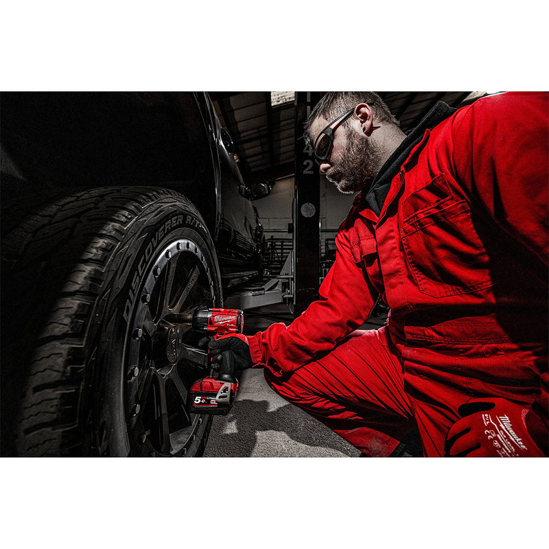 Máy siết bu lông Milwaukee M18 FMTIW2F12 dùng Pin 18V, cốt 1/2 inch