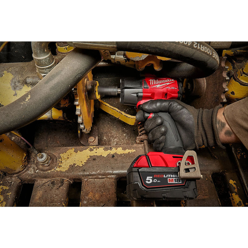 Máy siết bu lông Milwaukee M18 FMTIW2F12 dùng Pin 18V, cốt 1/2 inch