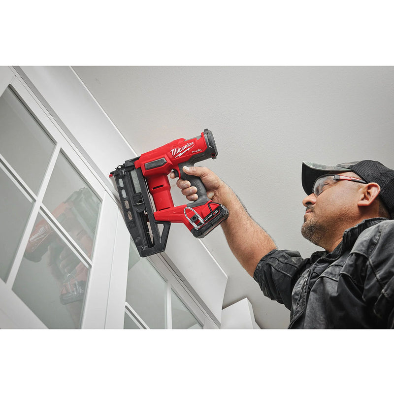 Máy bắn đinh chỉ trơn Milwaukee M18 FN16GS dùng Pin 18V, kích thước đinh 25 - 64mm, cở đinh 16Ga