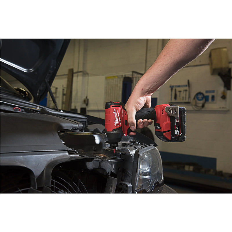 Máy vặn vít xung dầu Milwaukee M18 FQID dùng Pin 18V, đuôi lục giác 6.35mm (1/4 inch)
