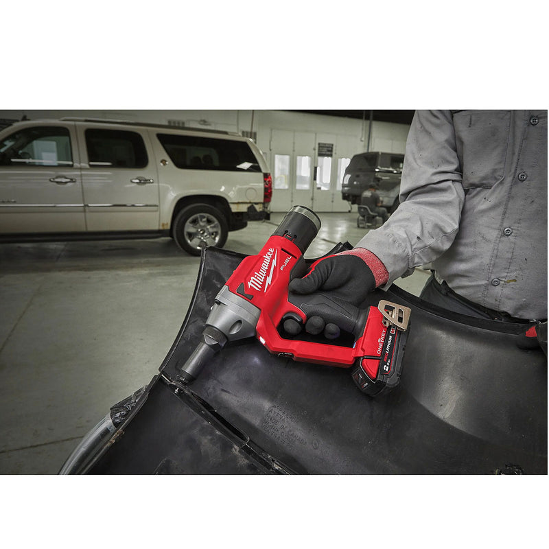 Máy tán đinh ri vê Milwaukee M18 FRT dùng Pin 18V, lực kéo 20kN