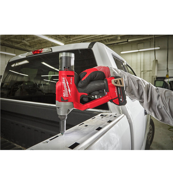 Máy tán đinh ri vê Milwaukee M18 FRT dùng Pin 18V, lực kéo 20kN