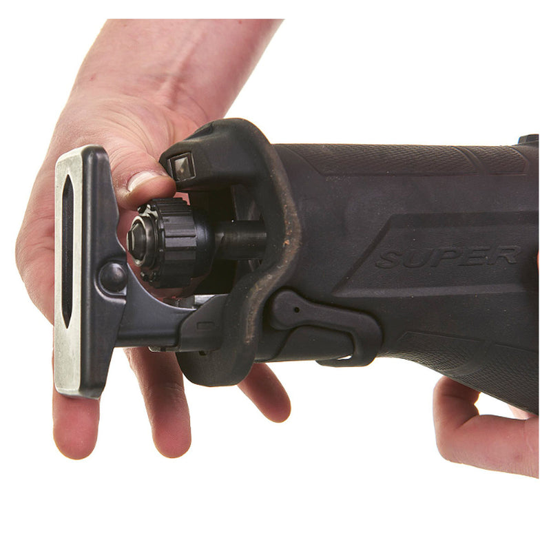 Máy cưa kiếm Milwaukee M18 FSX dùng Pin 18V, độ xọc 32mm