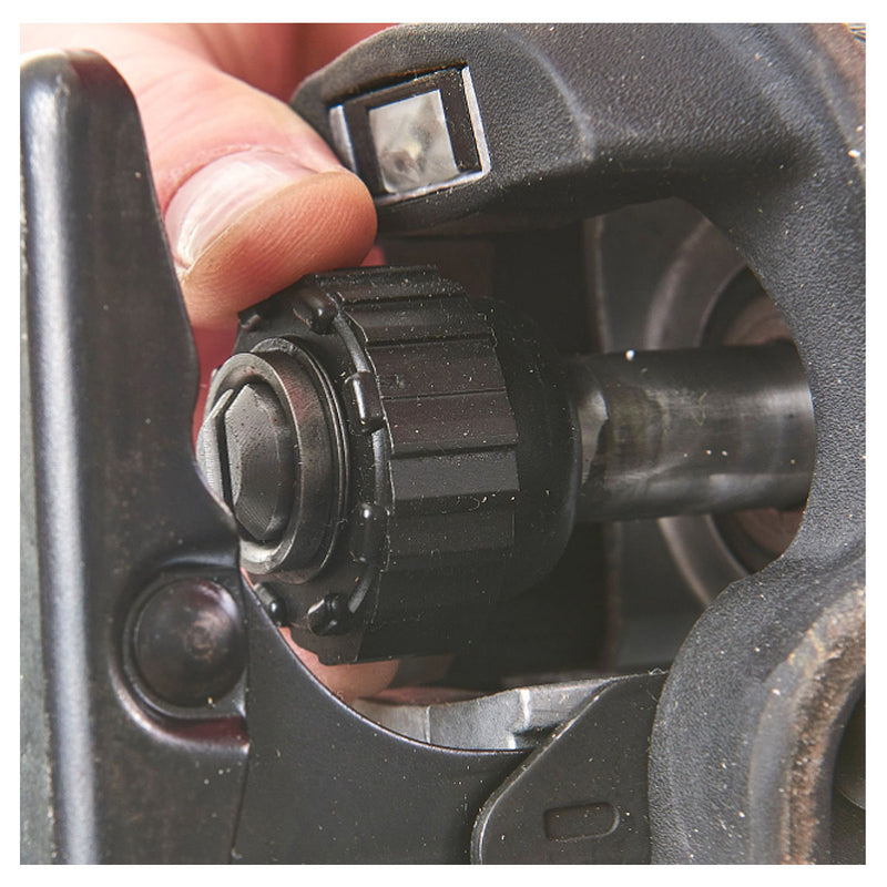 Máy cưa kiếm Milwaukee M18 FSX dùng Pin 18V, độ xọc 32mm