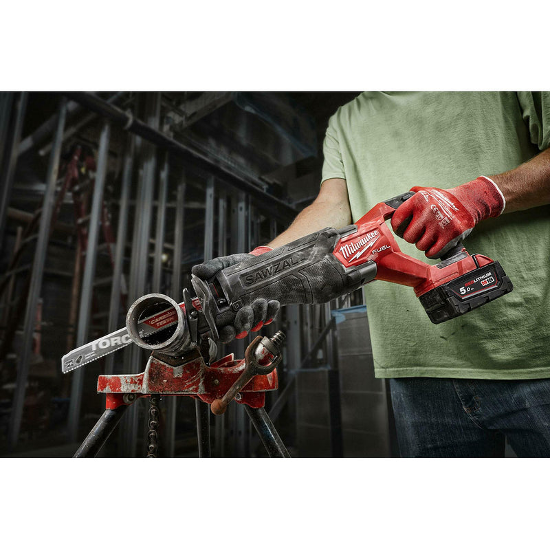 Máy cưa kiếm Milwaukee M18 FSZ dùng Pin 18V, độ xọc 32mm