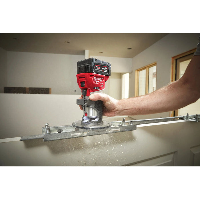 Máy phay Milwaukee M18 FTR dùng Pin 18V, chấu bóp 6mm và 6.35mm (1/4 inch)