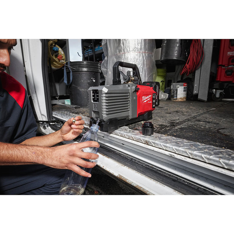 Máy hút chân không Milwaukee M18 FVP5 dùng Pin 18V, tốc độ hút 142 L/phút, 25 micron