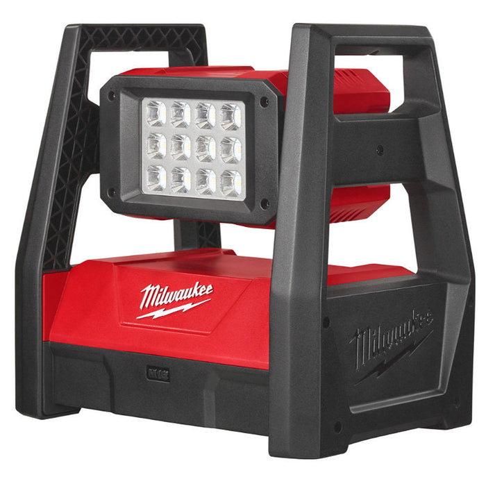 Đèn LED công trường Milwaukee M18 HAL dùng Pin 18V hoặc điện 220V/AC,  độ sáng 3,000lm