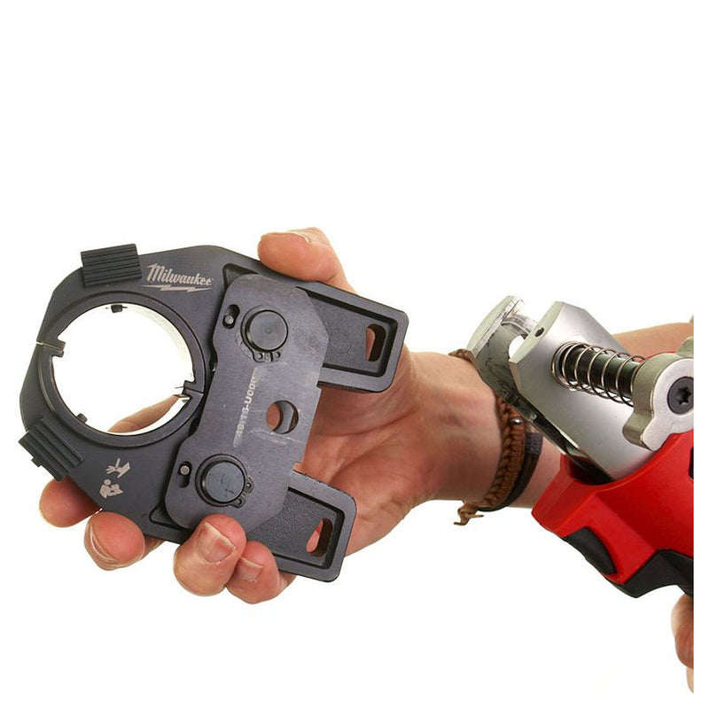 Mấy bấm cose thủy lực Milwaukee M18 HCCT dùng Pin 18V, lực bấm 6 tấn ( 53 kN ), công nghệ ONE-KEY