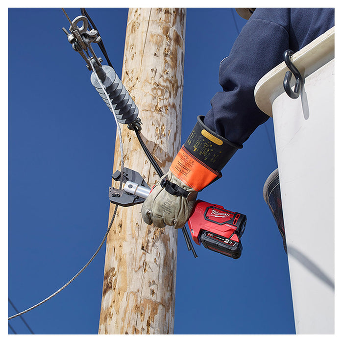 Máy cắt cáp Milwaukee M18 HCC dùng Pin 18V, đường kính cắt tối đa 35mm, lực cắt 6 tấn ( 53 kN )