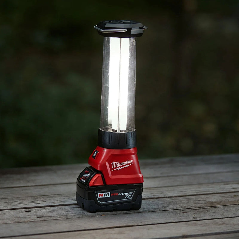 Đèn lồng Milwaukee M18 LL dùng Pin 18V, độ sáng 700lm