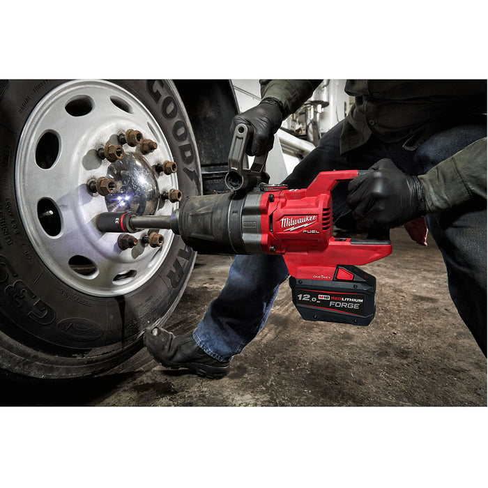 Máy siết bu lông Milwaukee M18 ONEFHIWF1D dùng Pin 18V, cốt 1 inch loại nòng dài, công nghệ ONE-KEY