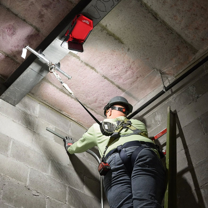 Đèn LED Milwaukee M18 PAL2 dùng Pin 18V, độ sáng 2,000lm