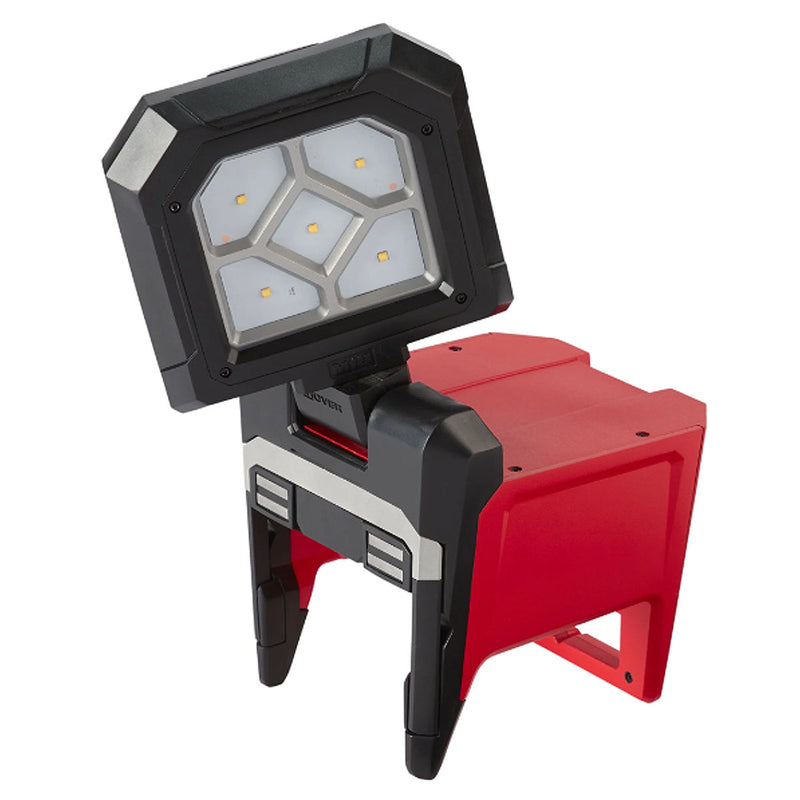 Đèn LED Milwaukee M18 PAL dùng Pin 18V, độ sáng 1,500lm