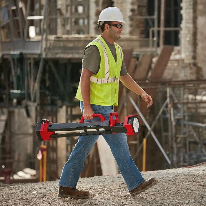 Đèn LED công trường Milwaukee M18 SAL dùng Pin 18V, độ sáng 2,000lm