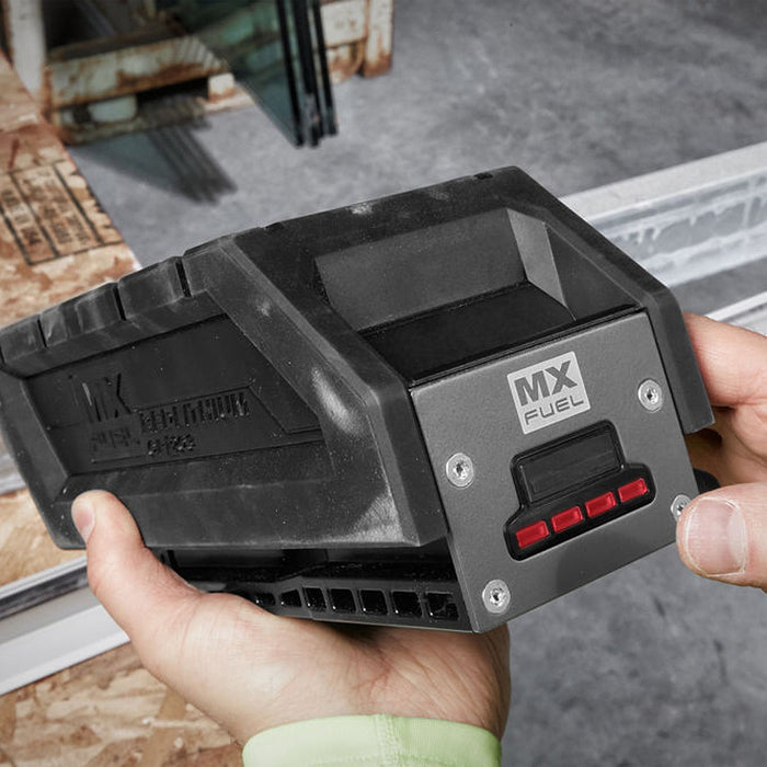 Pin Milwaukee MXF Fuel CP203 dung lượng 3.0Ah, chuyên dùng cho các tác vụ nặng